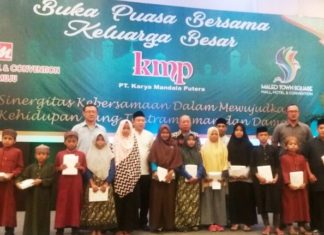 Cara KMP Grup Mamuju Berbagi Rezeki