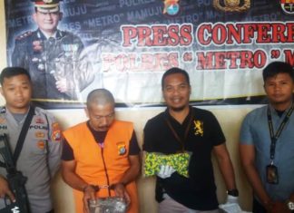 ST Belajar Meracik Obat Terlarang Melalui Situs Internet