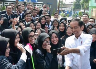 Presiden Jokowi Resmikan Rusun hingga Jembatan di Tulungagung