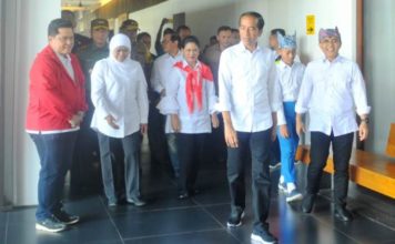 Dari Ujung Timur Provinsi Jawa Timur: Trust dan Selendang