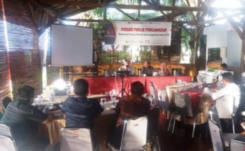 Bawaslu Sulbar Gelar Diskusi Publik Tentang Pengawasan