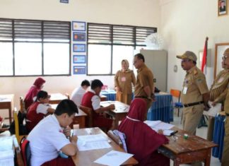 Sebanyak 11.102 Siswa SD dan SMP di Kabupaten Mamuju Mengikuti Ujian Nasional
