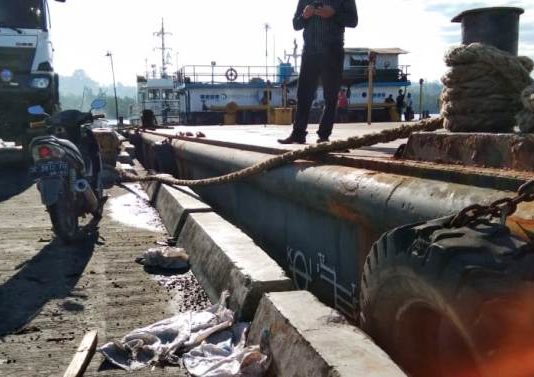 Pelabuhan Babana: Kapal Berlayar Ia Dipuja, Terlambat Sandar ke Tepian Ramailah Ocehan