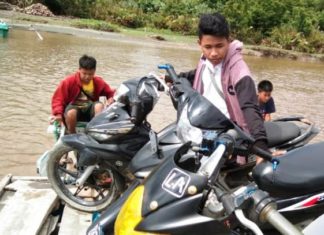 Mimpi Warga Patulana dan Babana Miliki Jembatan Penyeberangan