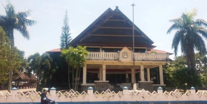 Dewan Lama