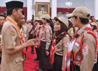 Presiden Jokowi Melepas Kontingen Jambore Pramuka Dunia XXIV di Istana Negara