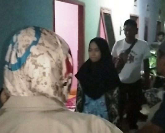 Operasi ‘Mesum’ di Topoyo, 4 Muda-mudi Tertangkap Berduaan di Kamar