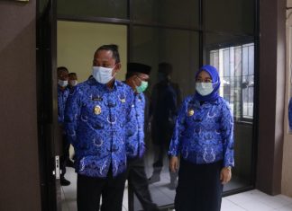 Hari Pertama Kerja Pasca-Lebaran, Bupati Mamuju Sidak ASN