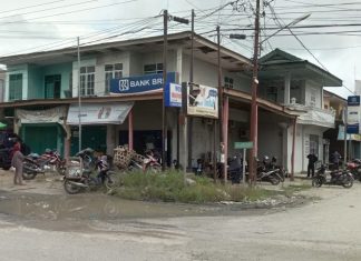 Warga Keluhkan Pelayanan Bank BRI Cabang Topoyo