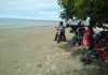 Pantai Lamba – Lamba Ramai Pengunjung, Babinkamtibmas Himbau Warga Disiplin Prokes
