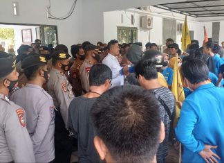 Massa Aksi dan Dewan Mateng Sepakat Buat Surat Penolakan Kenaikan Harga BBM