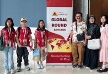 Melepas Cucu Masuk Arena Lomba Essay dan Debat Tingkat Dunia