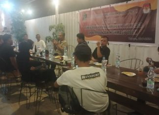 KPU Mateng Undang Insan Pers, Dialog Hingga Larut Malam