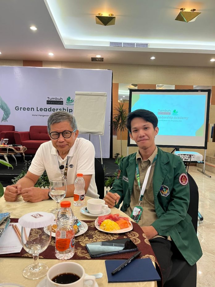 Penulis bersama Bung Rocky Gerung